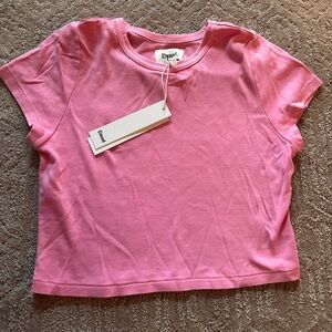 Elwood pink tee